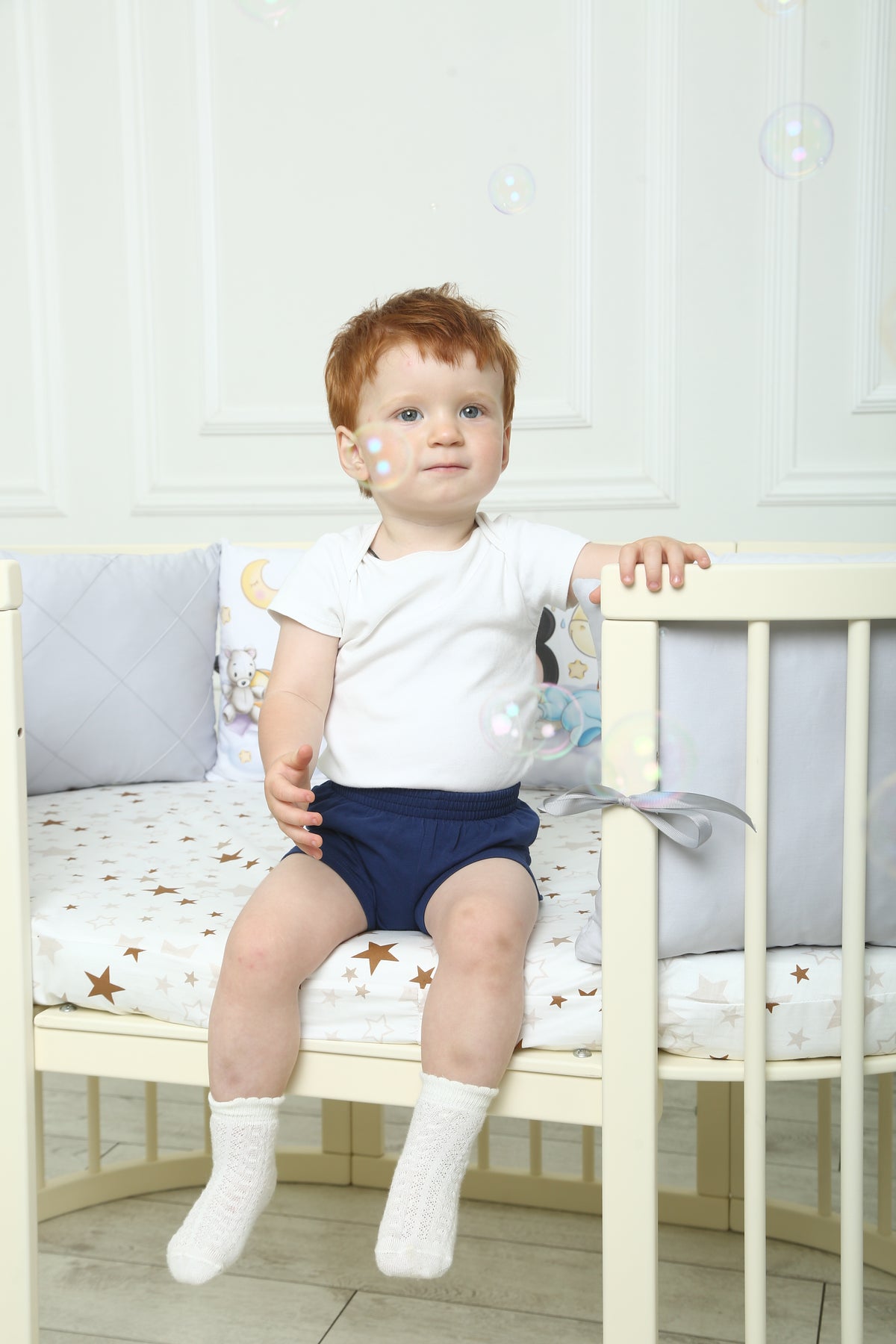 Cuna Transformable 12-en-1 con Colchón y Set Textil “Mickey”